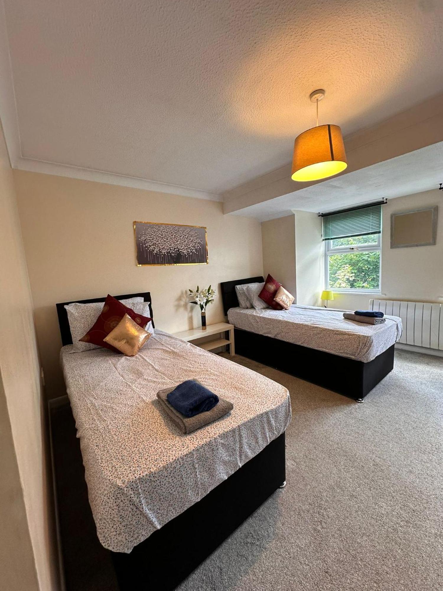 Lovely 1Bedrood Apartment Guildford Exteriör bild