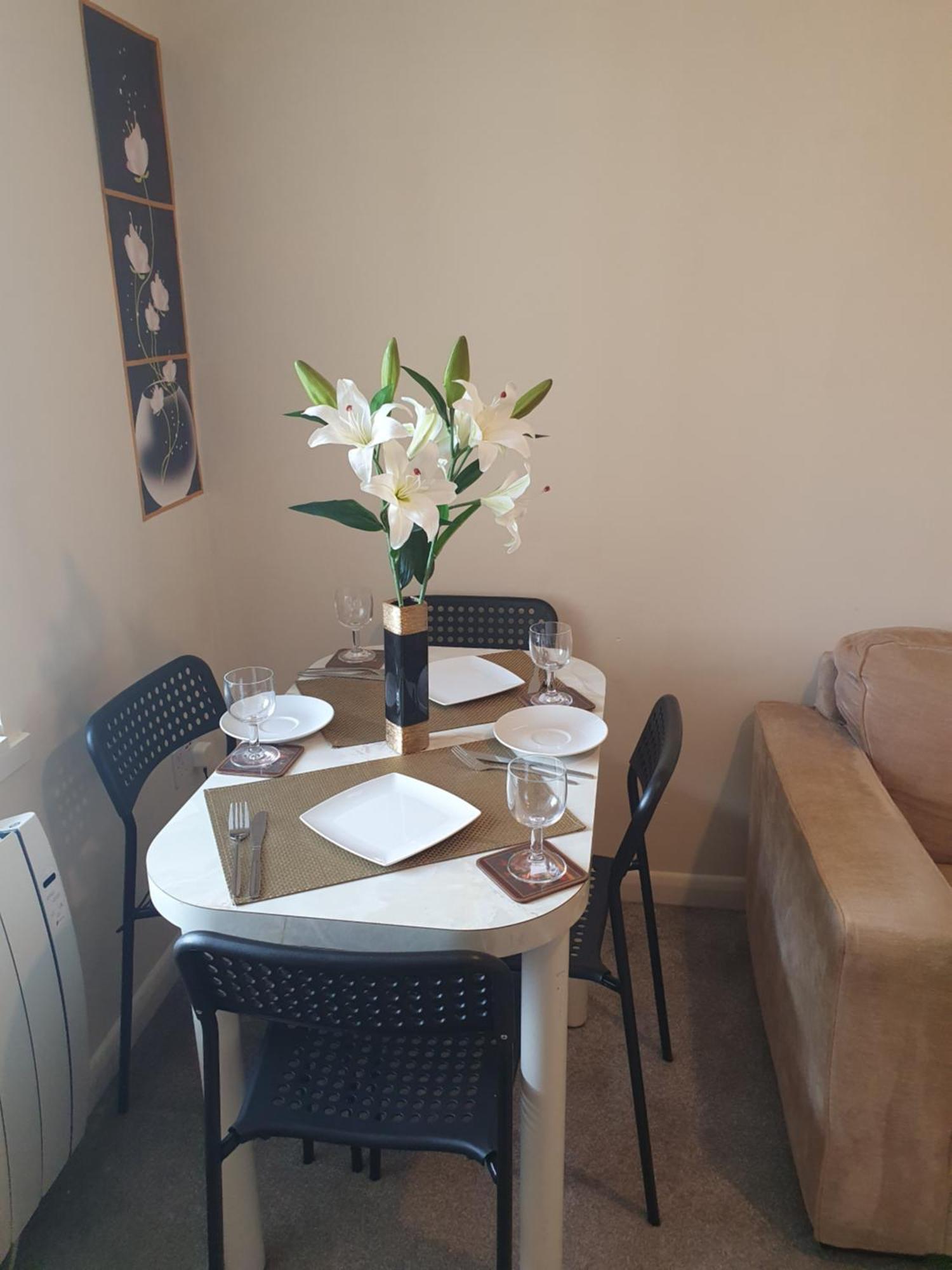Lovely 1Bedrood Apartment Guildford Exteriör bild