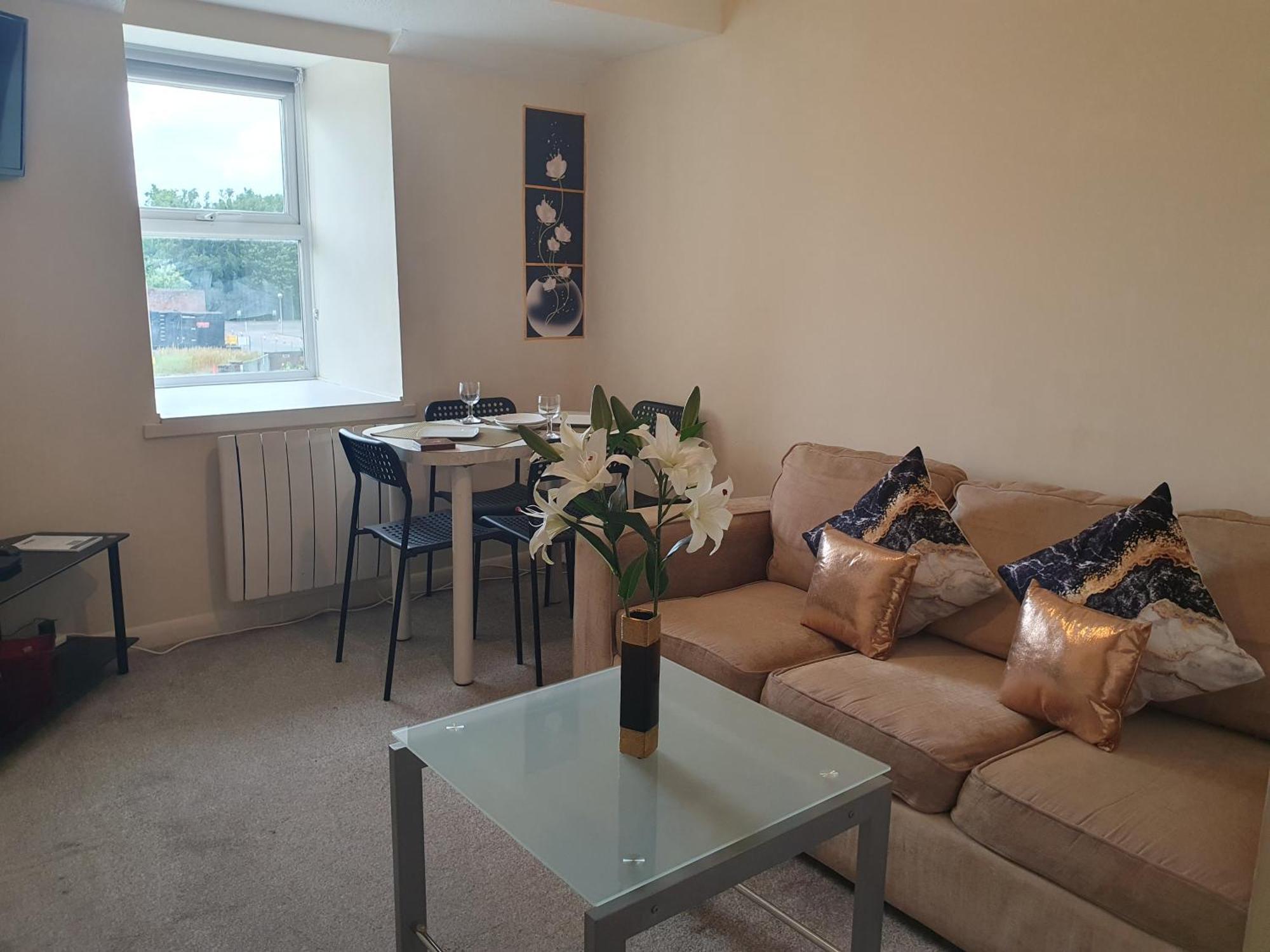 Lovely 1Bedrood Apartment Guildford Exteriör bild