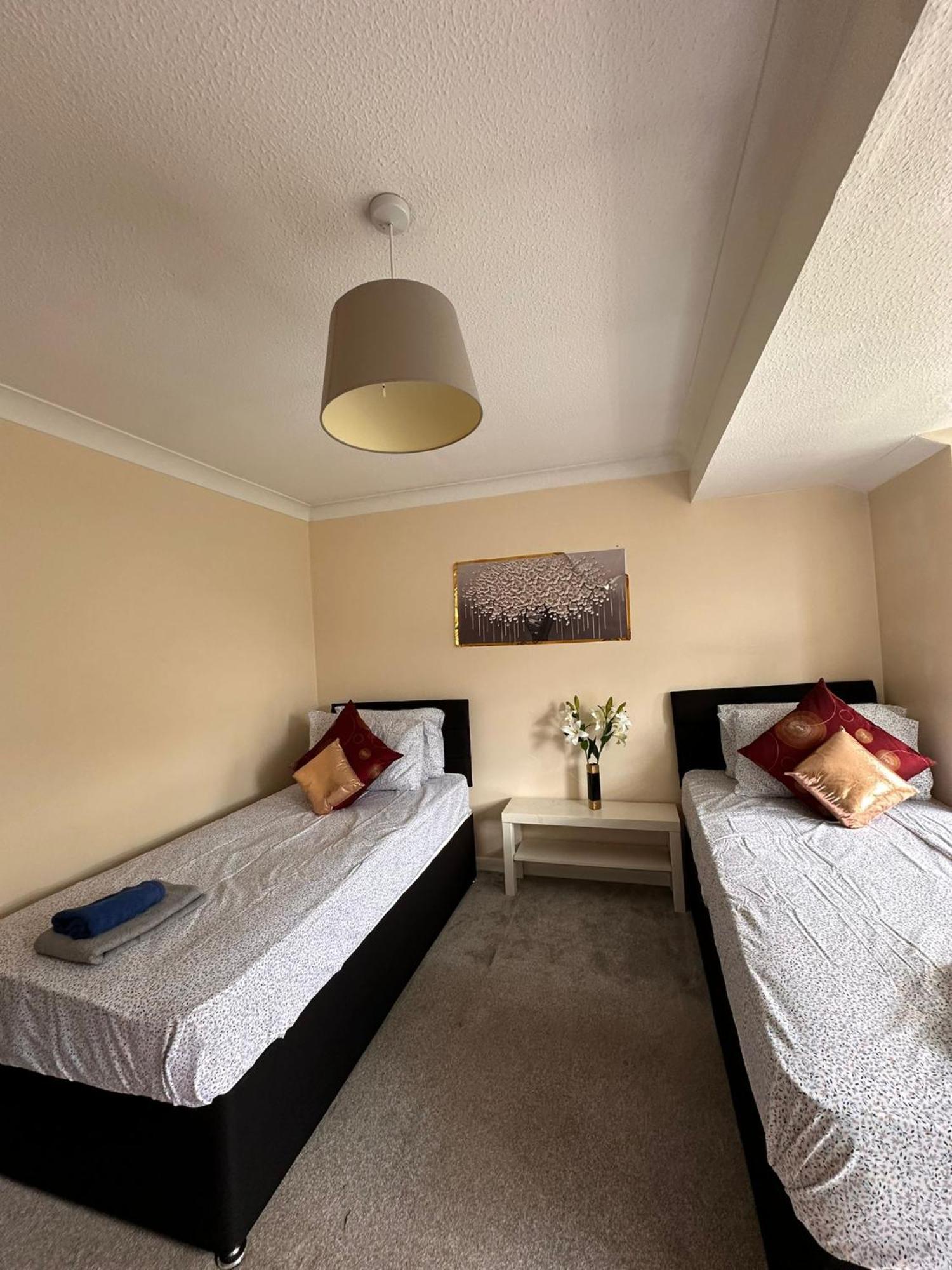 Lovely 1Bedrood Apartment Guildford Exteriör bild