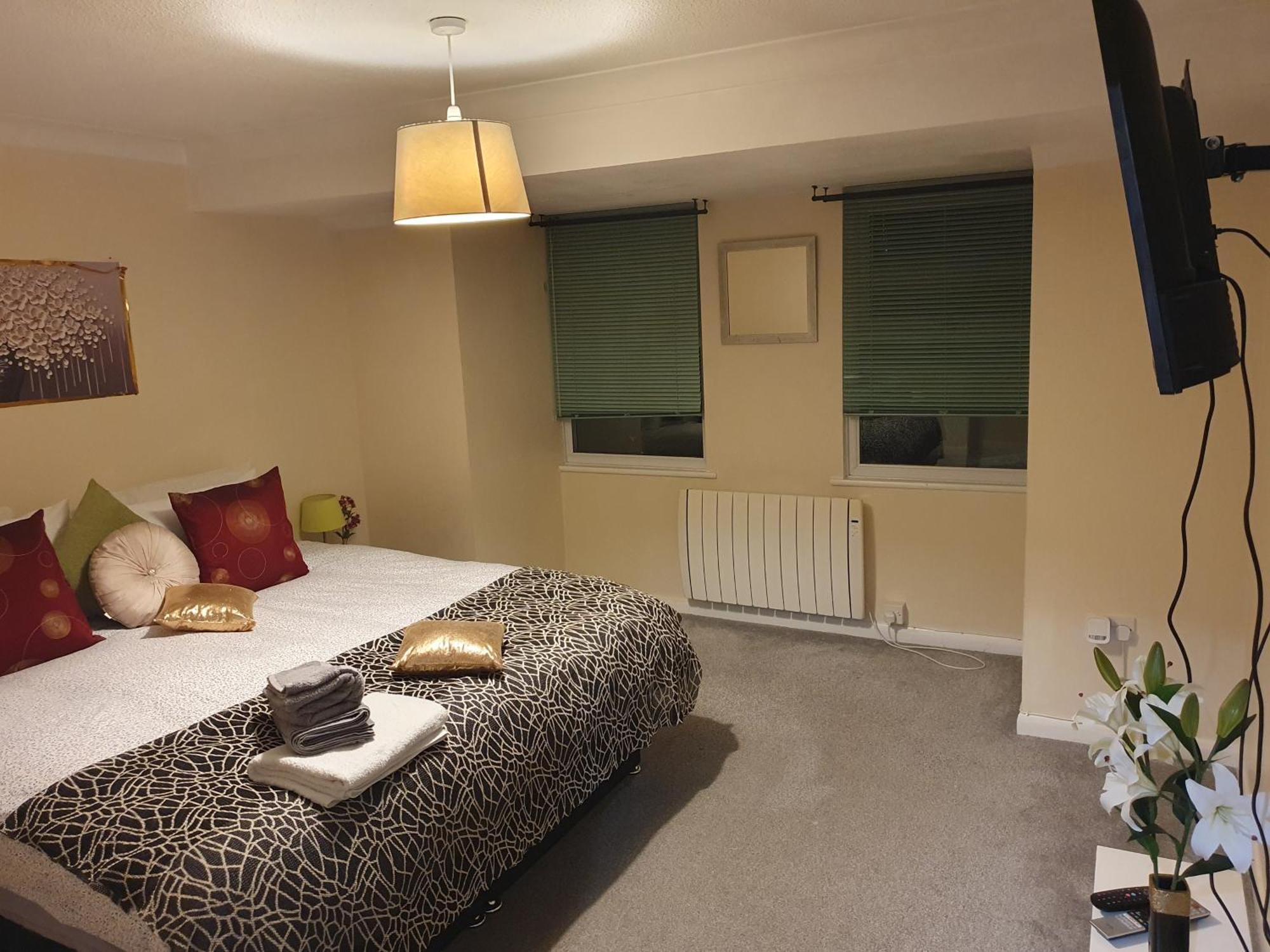 Lovely 1Bedrood Apartment Guildford Exteriör bild